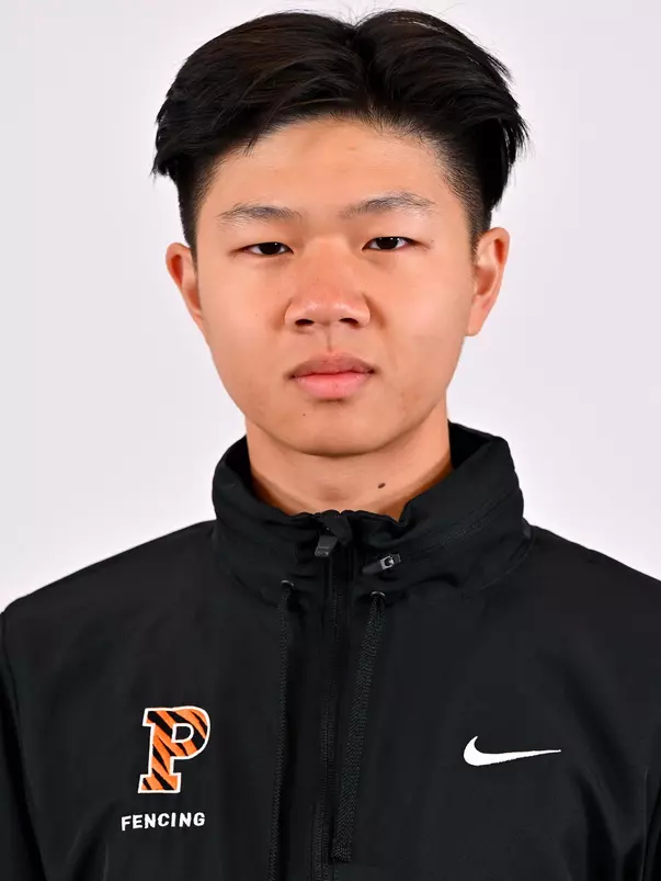 Brandon Lee headshot