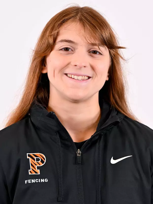 Hadley Husisian headshot