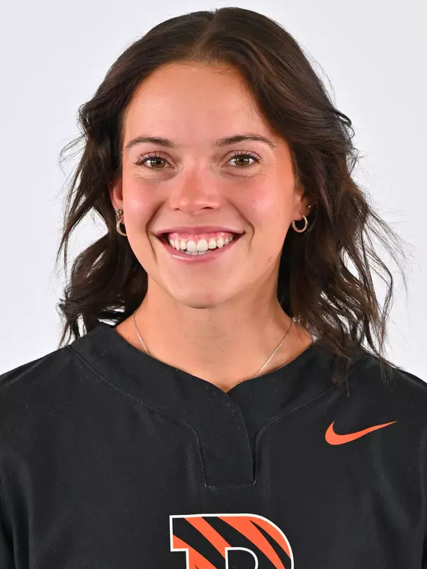 Molly Chambers headshot