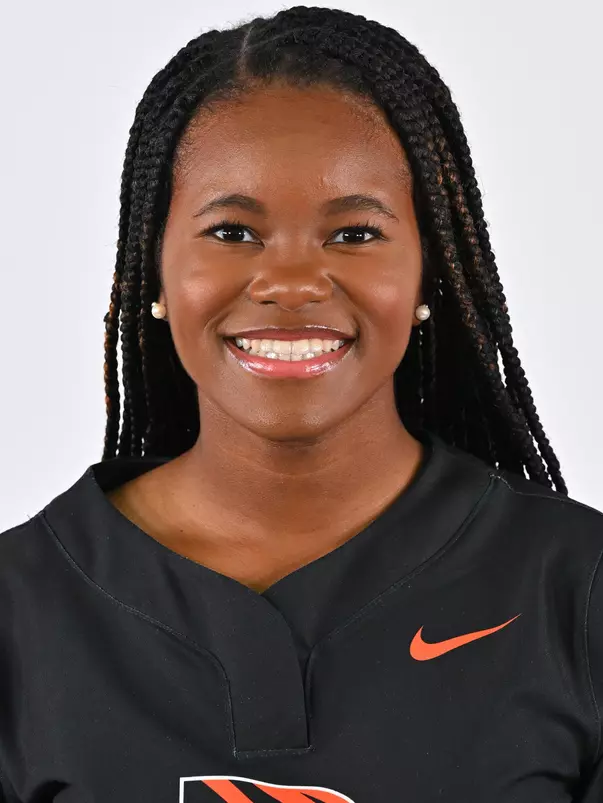 Courtney Harrison headshot