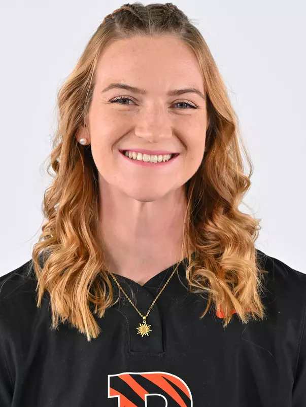 Alexis Laudenslager headshot