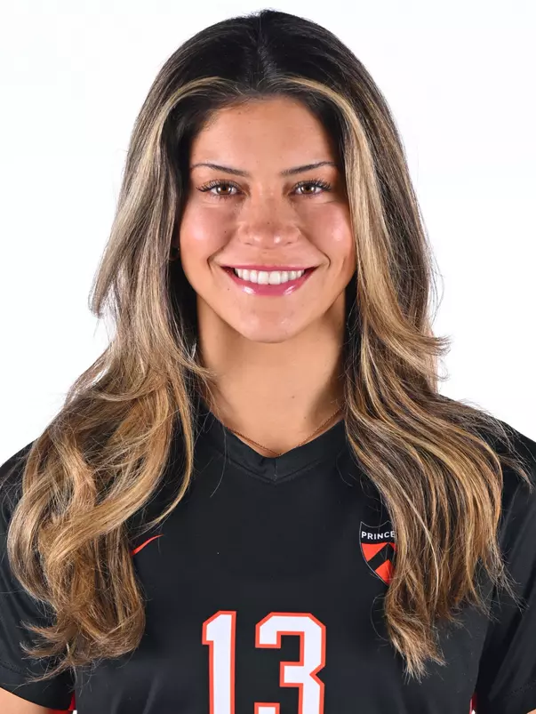 Lexi Hiltunen headshot