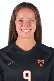 Kamryn Loustau headshot