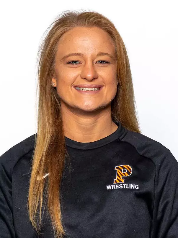 Julia Salata headshot