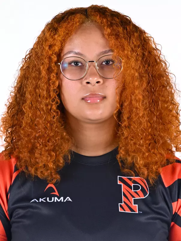 Erica De San Jorge headshot