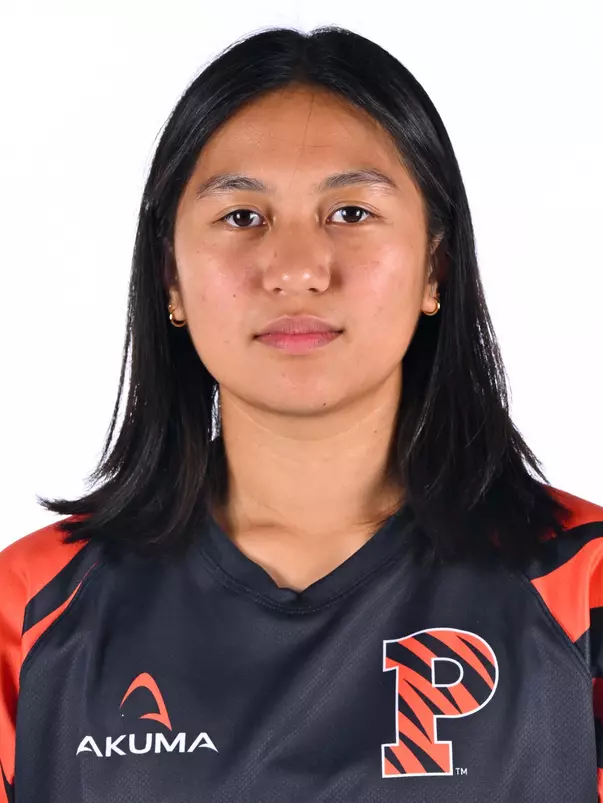 Sophia Villacorta headshot