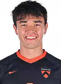 Logan Oyama Headshot