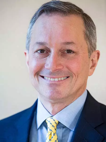 Chris Kuenne headshot