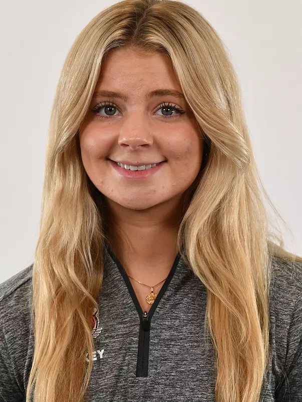 Grace Kuipers headshot