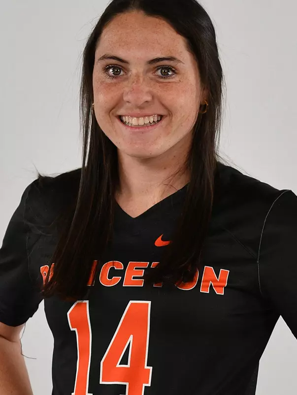 Taylor Degroff Headshot