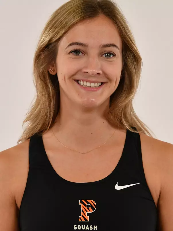 connie nelson headshot