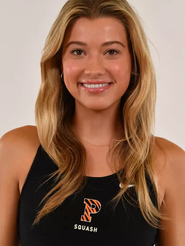 Kristen weil headshot