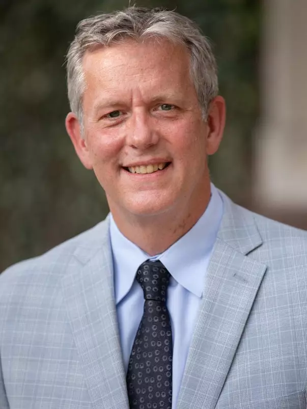 Eric Gregory headshot