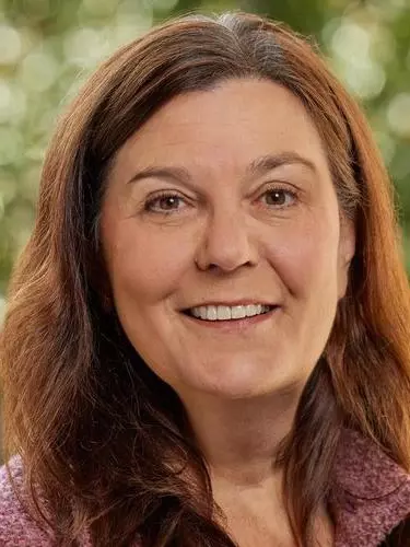 Anne Marie Maman headshot