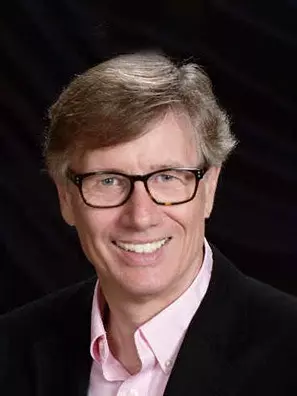 Bentley MacLeod headshot