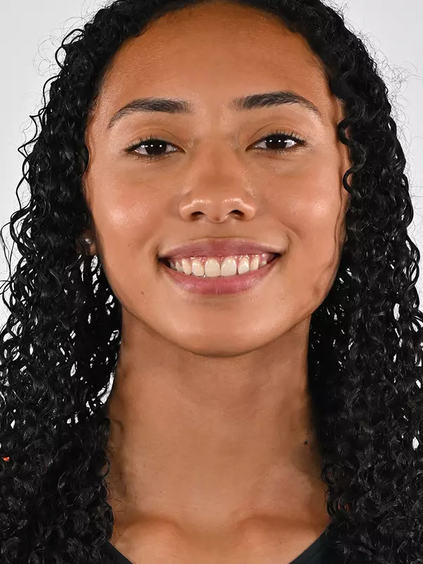 Mariah Haislip Headshot.