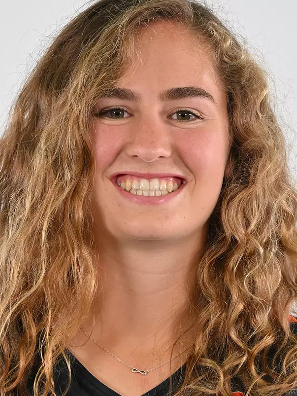 Sydney Bold Headshot.