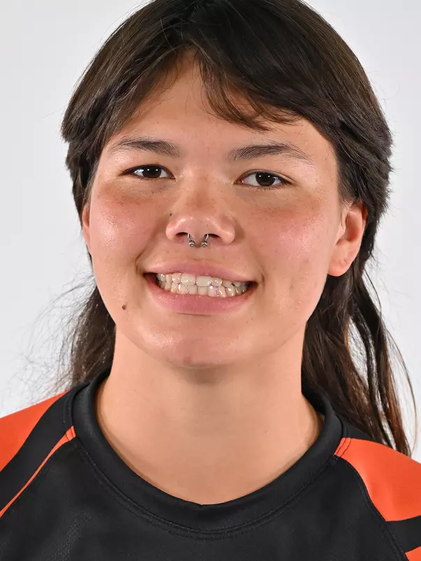 Leilani Bender Headshot.