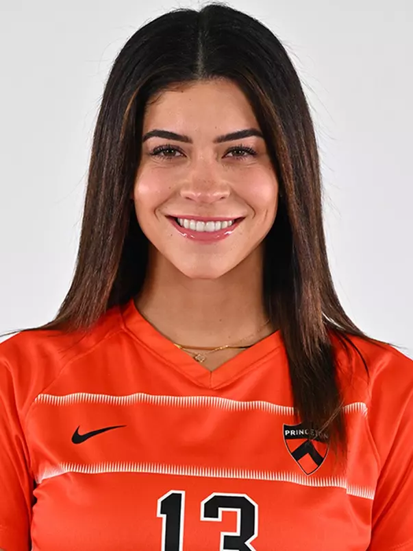 lexi hiltunen headshot