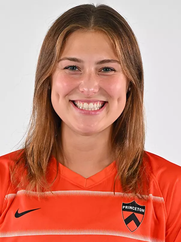 Ella midura headshot