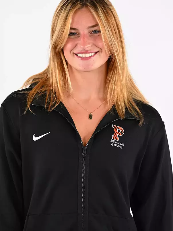 Emily Appleton Headshot