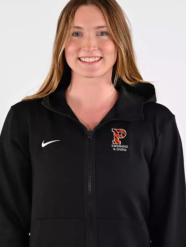 Margaret Hayes Headshot