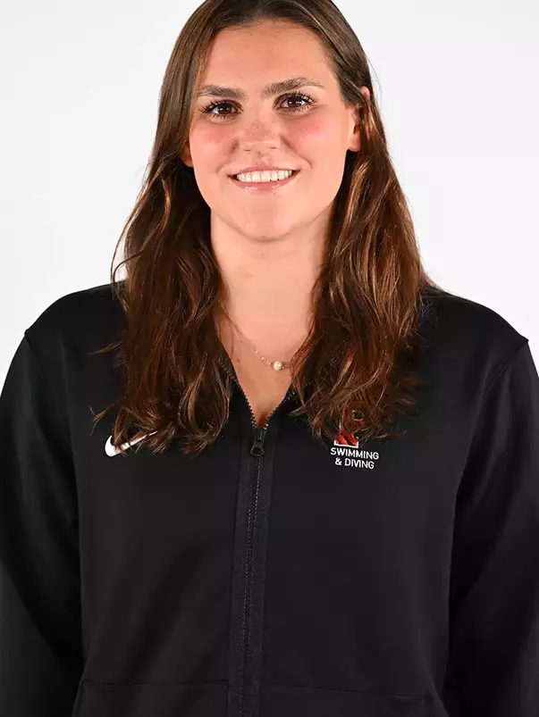 Isabella Korbly Headshot