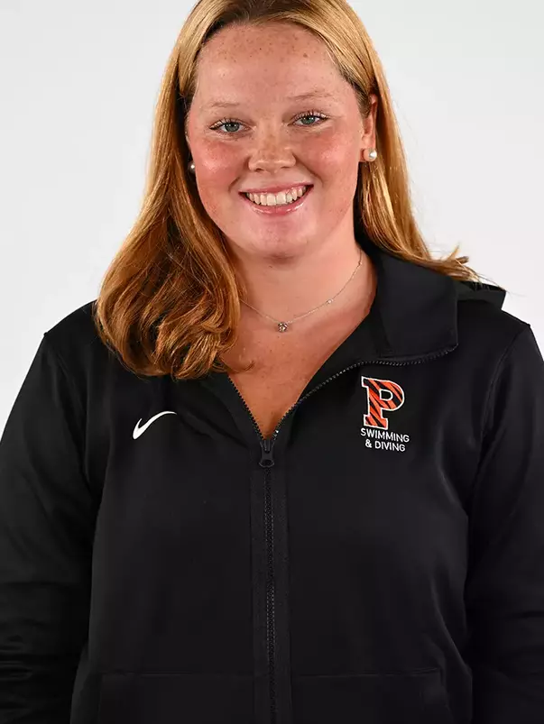 Mary McKenna Headshot