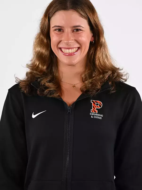 Alexa Pappas Headshot