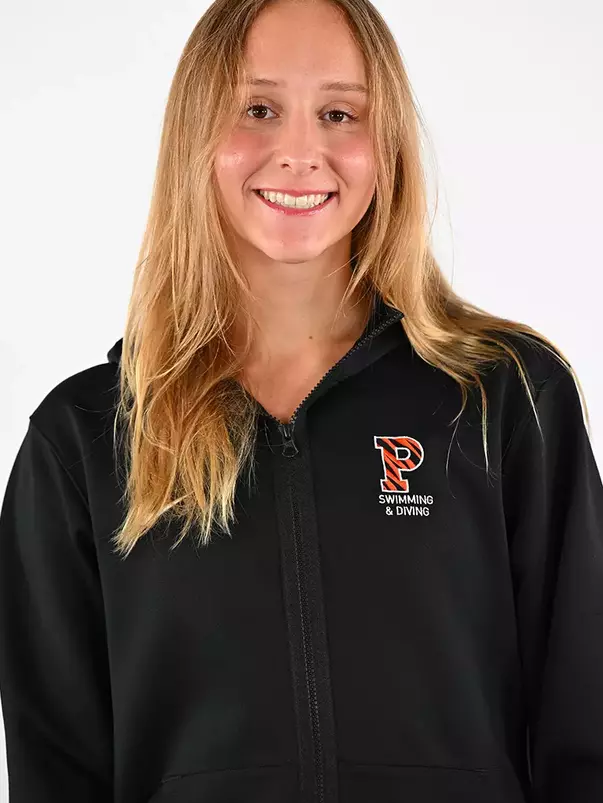 Edie Simecek Headshot