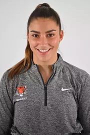 Lucia DiGirolamo Headshot