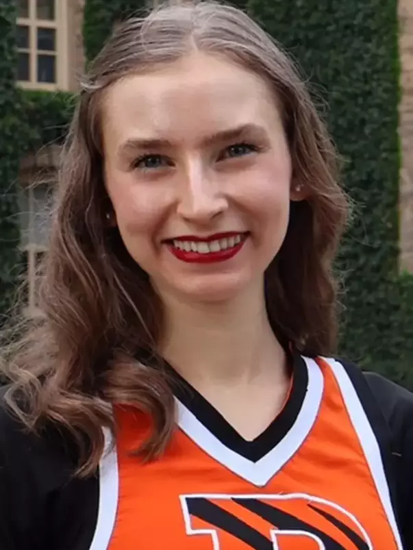 Grace Coller headshot