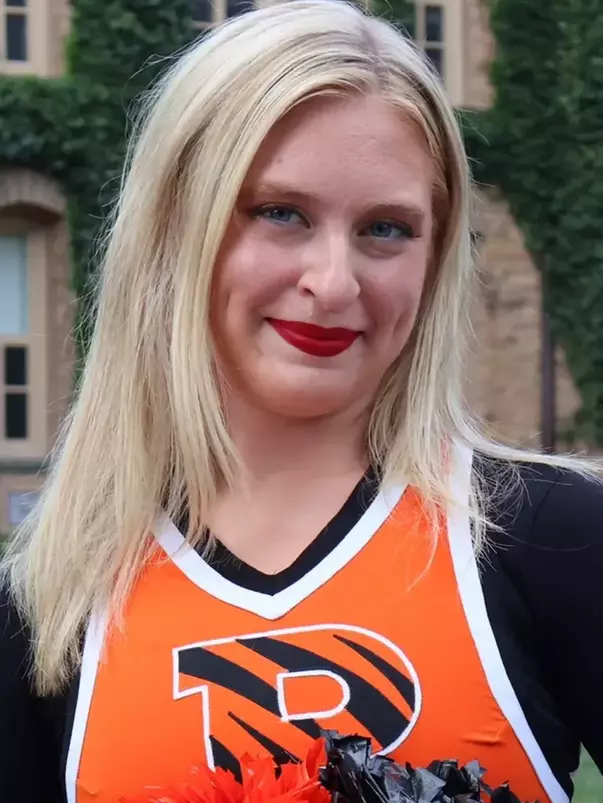 Olivia Lechner headshot