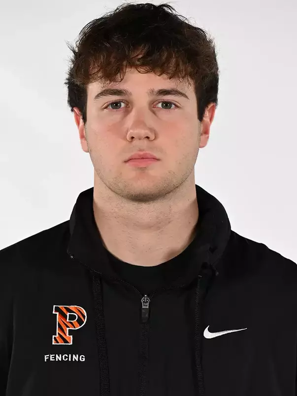 Alec Brooke headshot