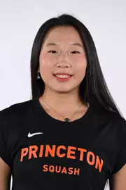 Hermione Cao headshot