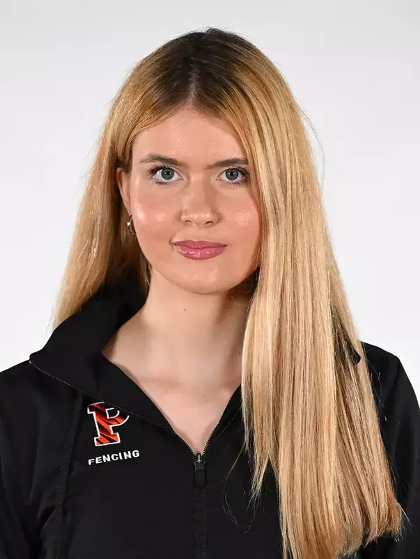 Emese Domonkos headshot