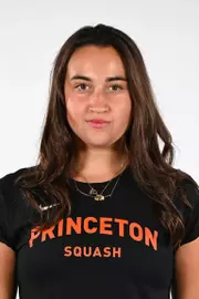 Abigail Schuster headshot