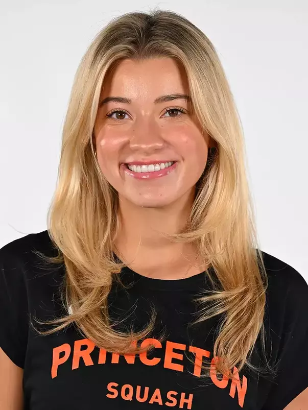 Kristen Weil headshot