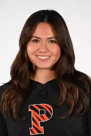 Jessica Phelps headshot