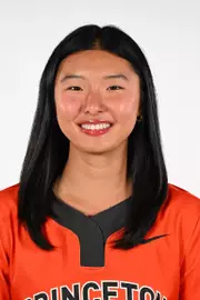 Sonia Zhang headshot