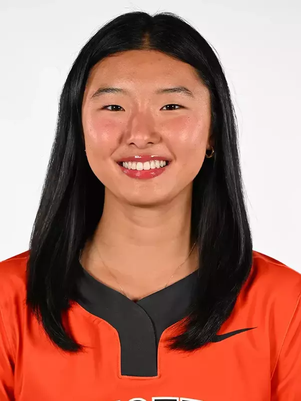 Sonia Zhang headshot