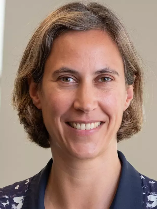 Sabine Petry headshot