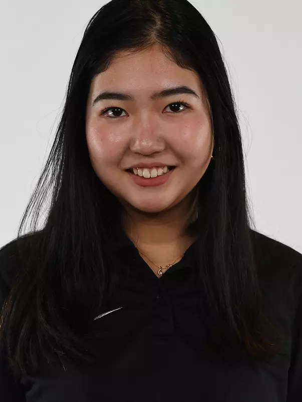 Julia Kashimura headshot