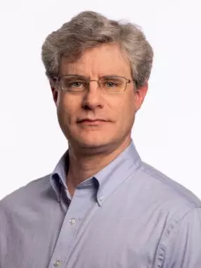 Michael kelly headshot