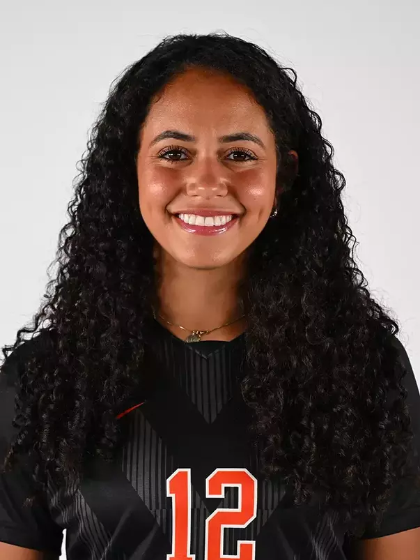 Lily Bryant headshot