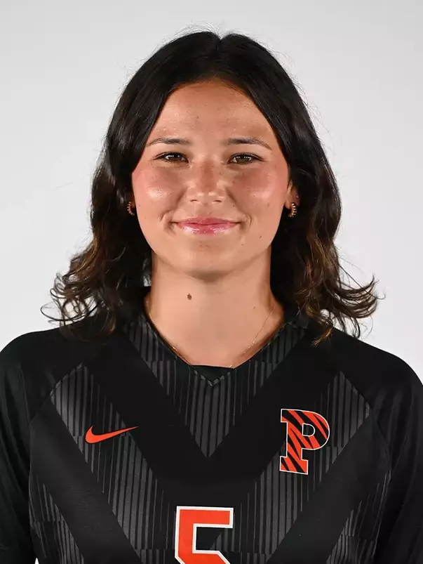 Drew Coomans headshot