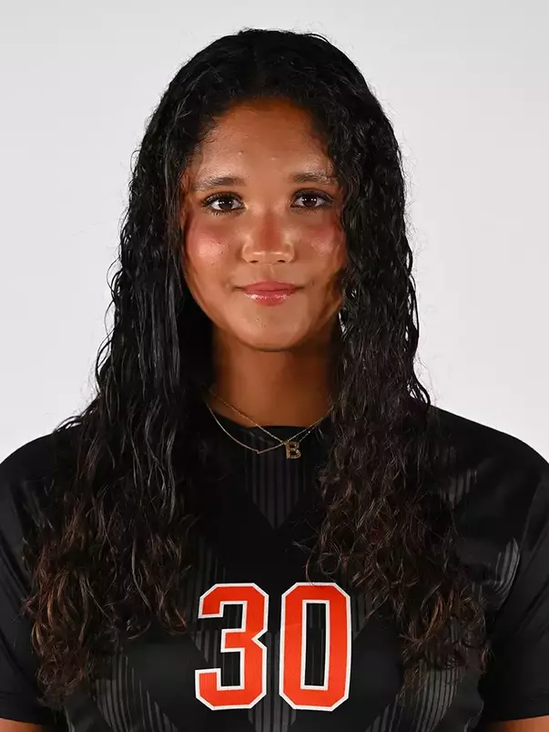 Isabella Garces headshot