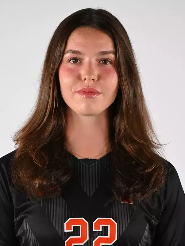 Esme Rudell headshot