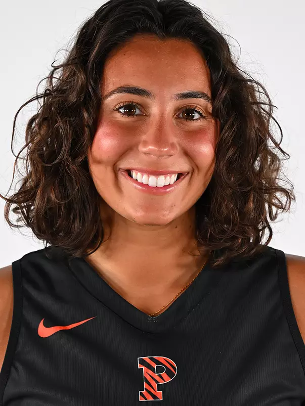 Nicki Gaito Headshot