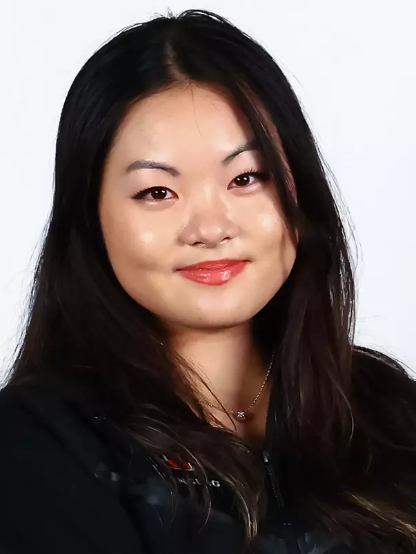 Alexandra Lee headshot